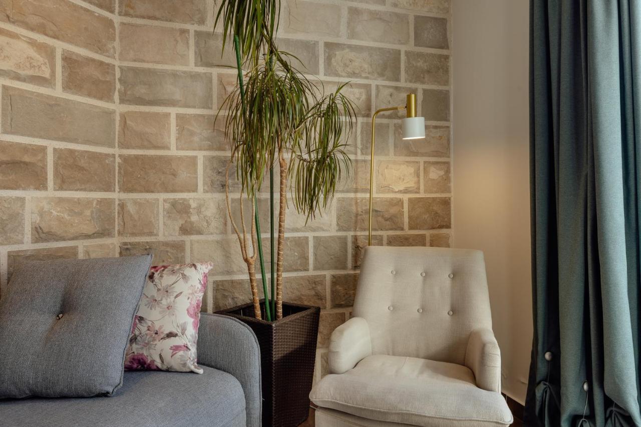 Stylish Mini-House With Garden & Beach Bijela Exterior foto
